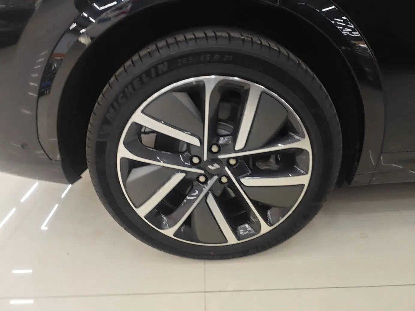 Li Auto L7 2024 Pro Model — миниатюра 11