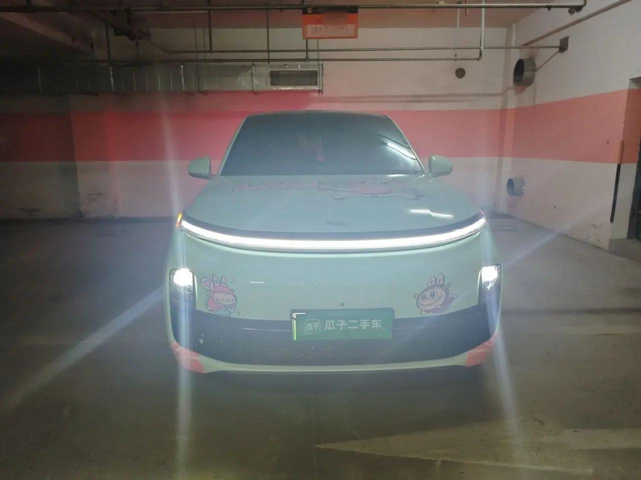 Li Auto L8 2023 Pro Model — миниатюра 2