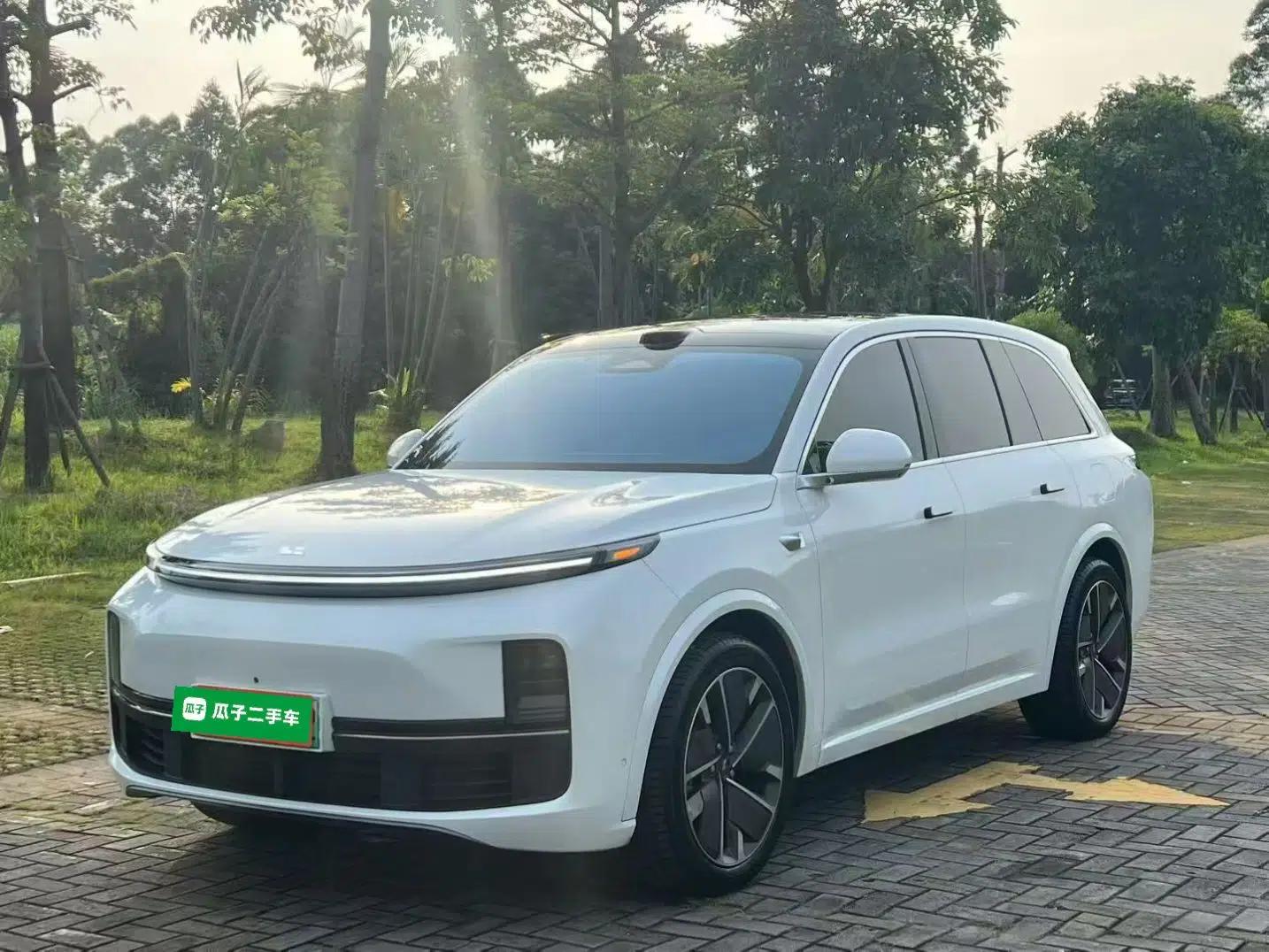 Li Auto L8 2025 Ultra Smart Refreshed Edition — миниатюра 1