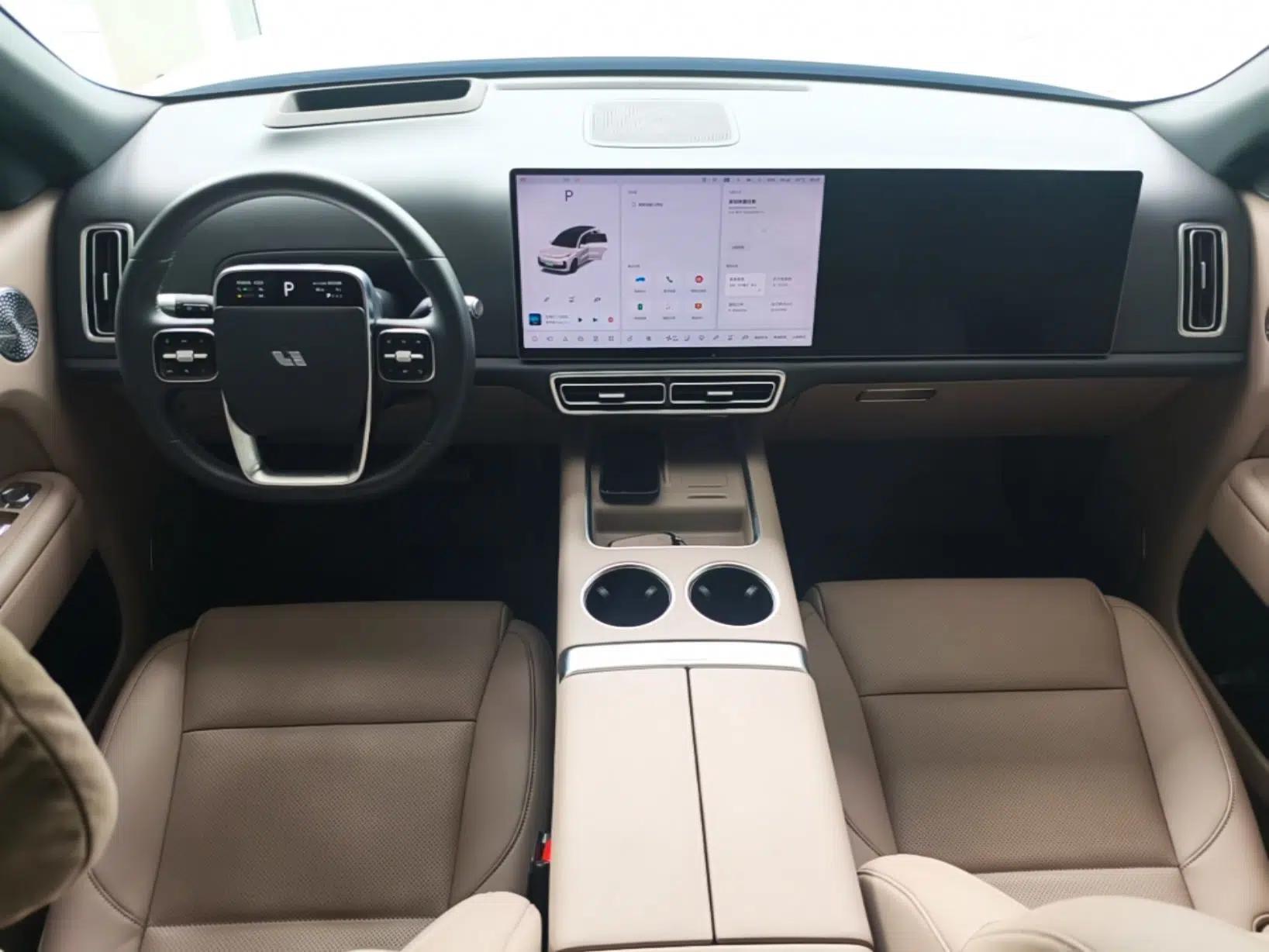 Li Auto L8 2025 Ultra Smart Refreshed Edition — миниатюра 12