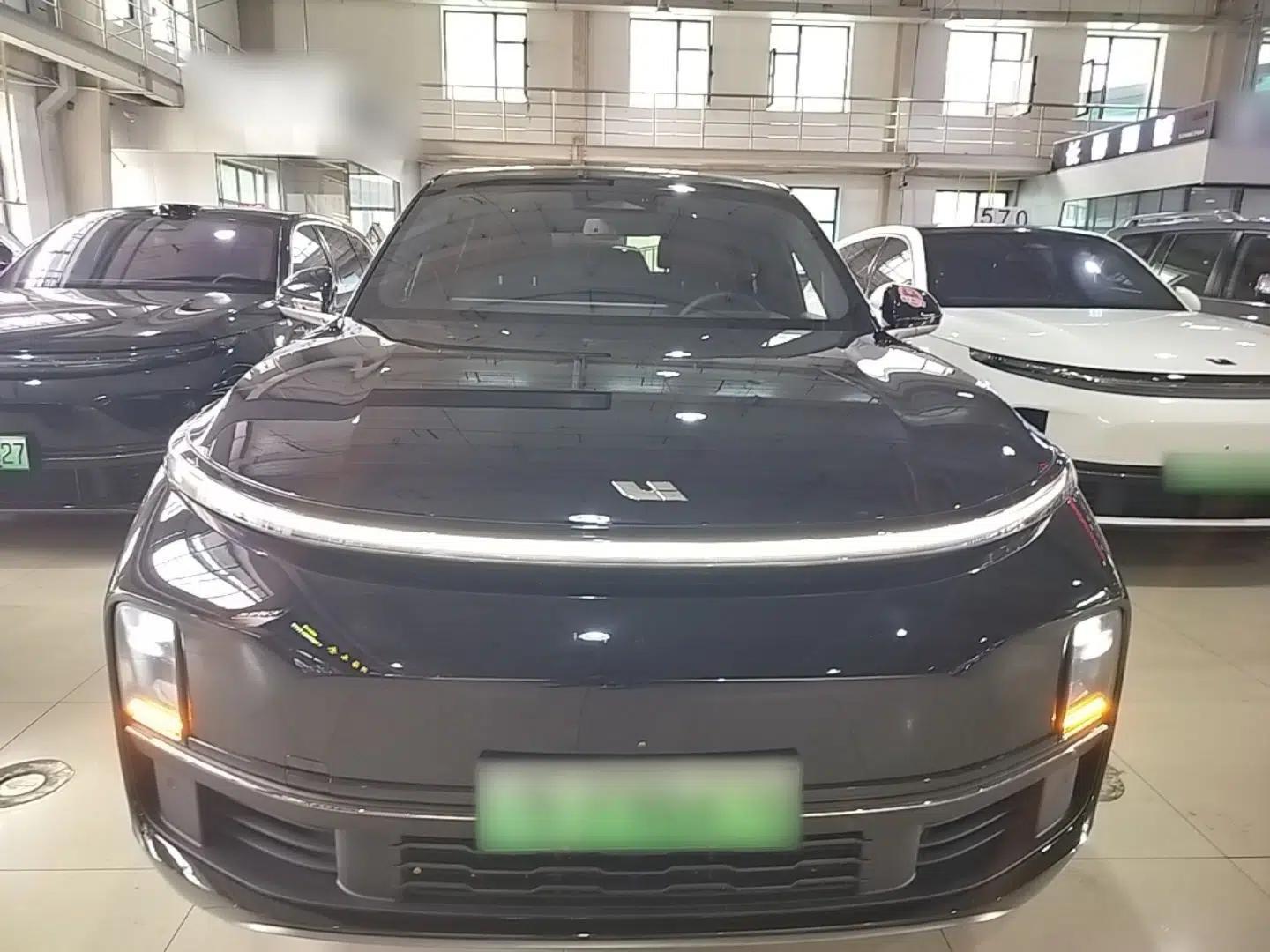 Li Auto L8 2023 Pro Model — миниатюра 2
