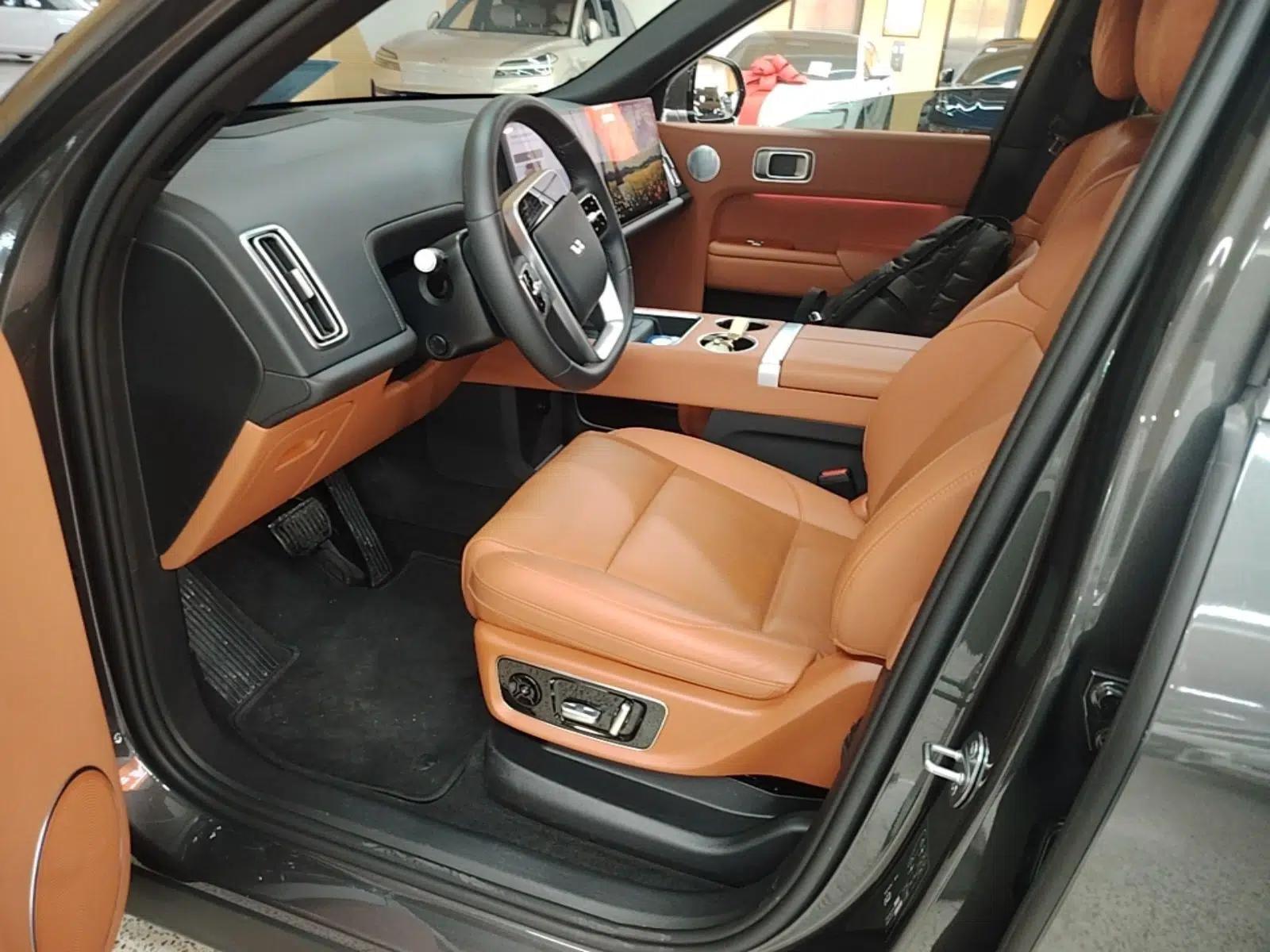Li Auto L8 2024 Max — миниатюра 17
