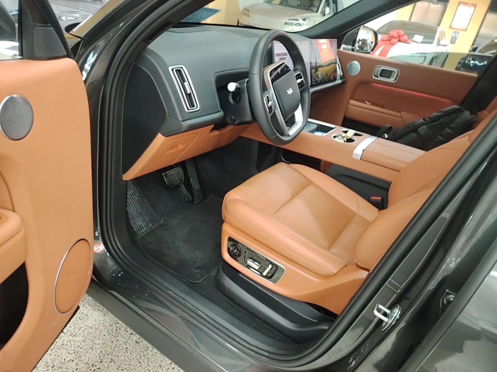 Li Auto L8 2024 Max — миниатюра 18
