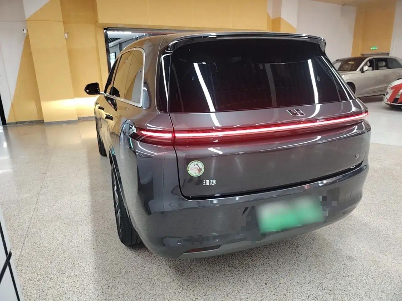 Li Auto L8 2024 Max — миниатюра 4