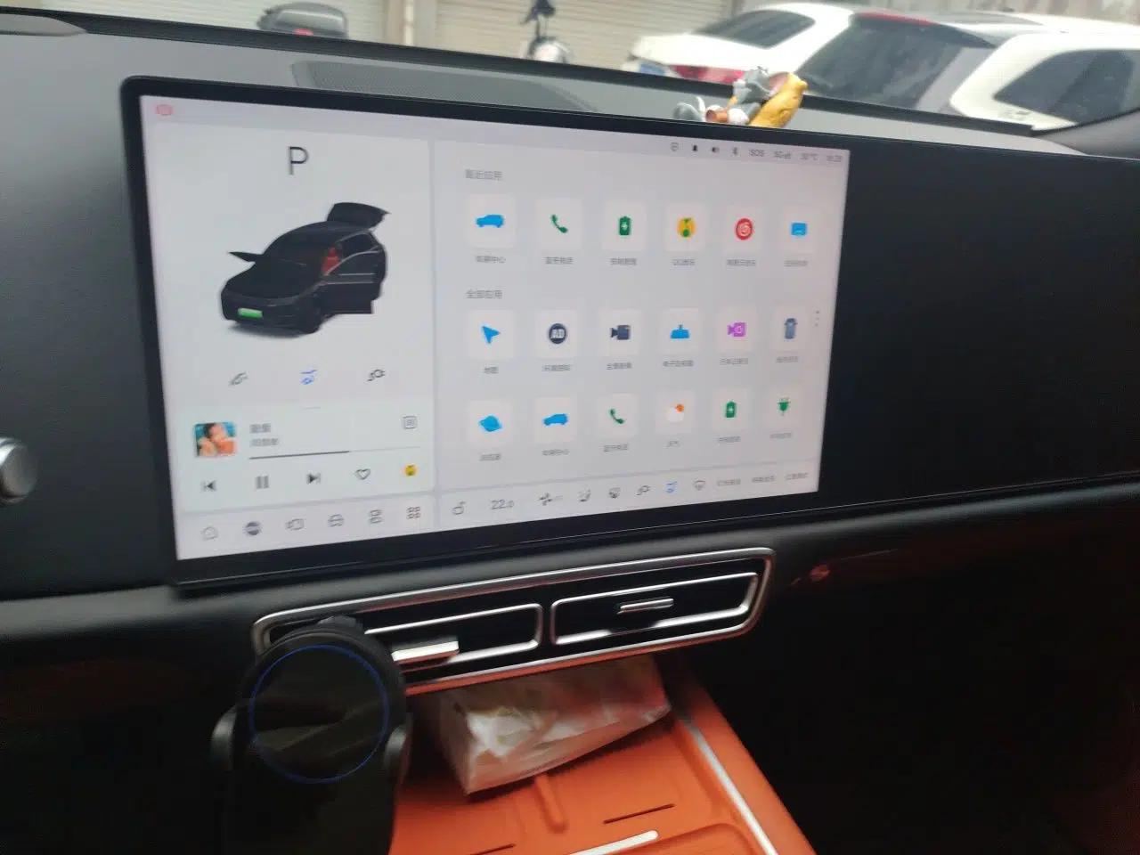 Li Auto L8 2024 Ultra Model — миниатюра 13