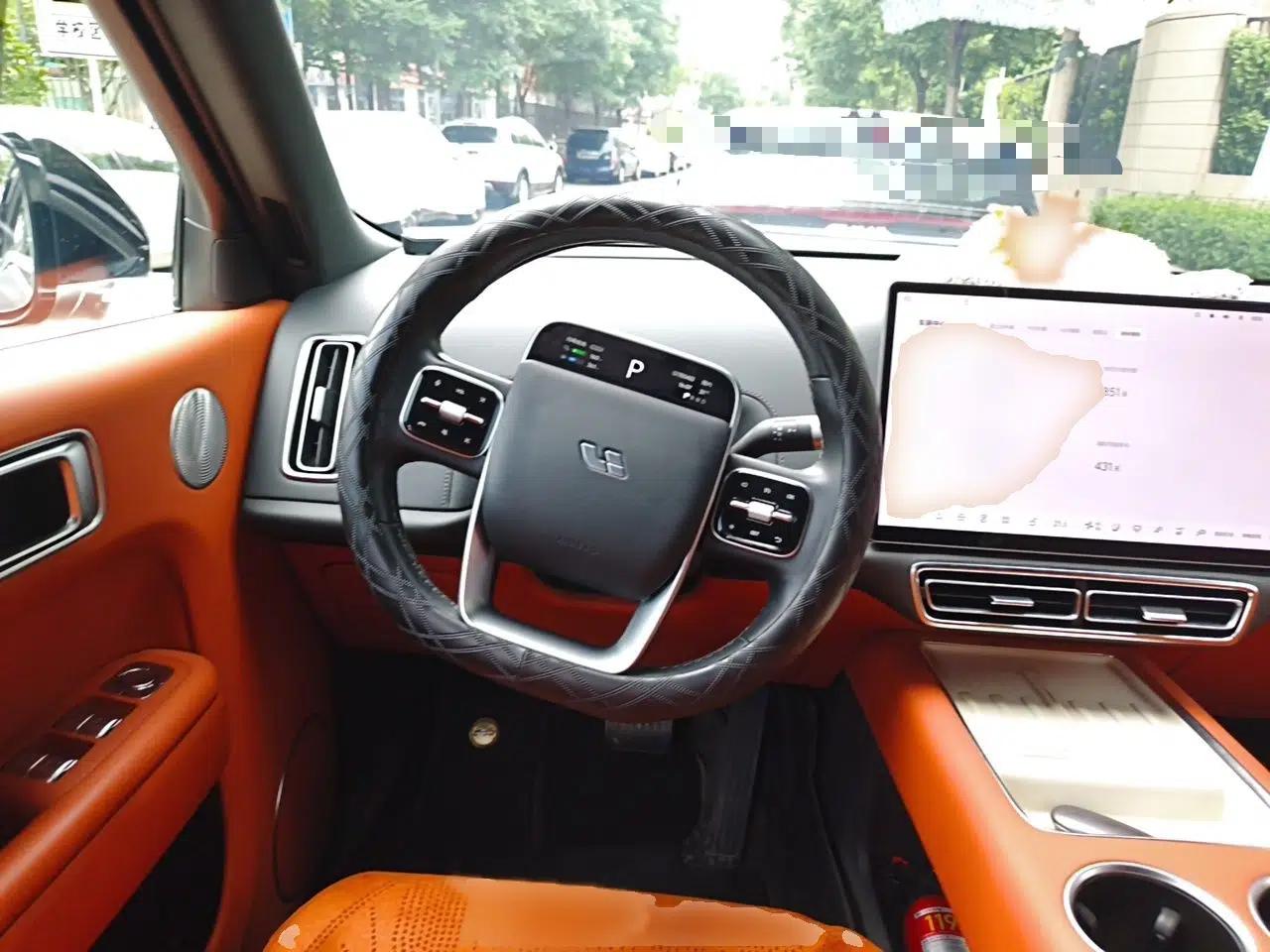 Li Auto L8 2023 Pro Model — миниатюра 9