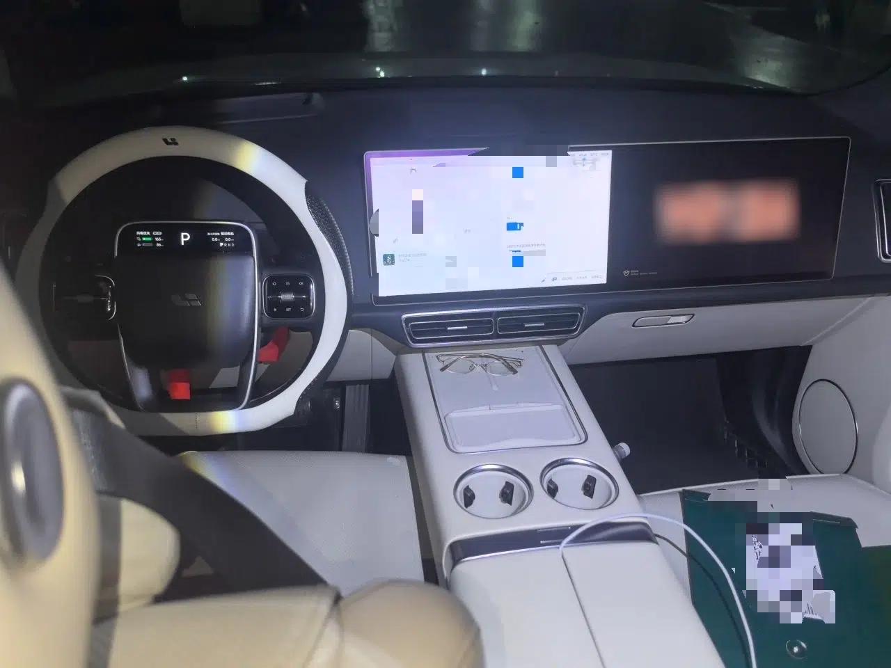 Li Auto L8 2023 Max model — миниатюра 9
