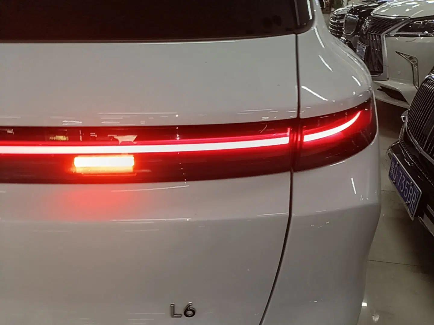 Li Auto L6 2024 Pro Model — миниатюра 9