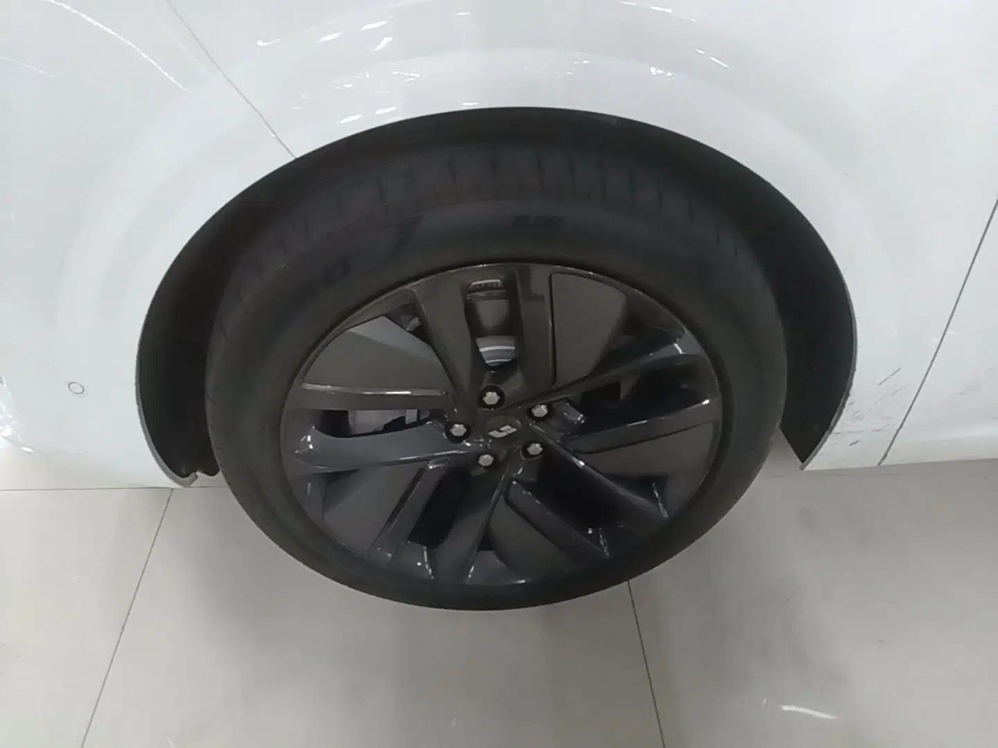 Li Auto L6 2024 Pro Model — миниатюра 10