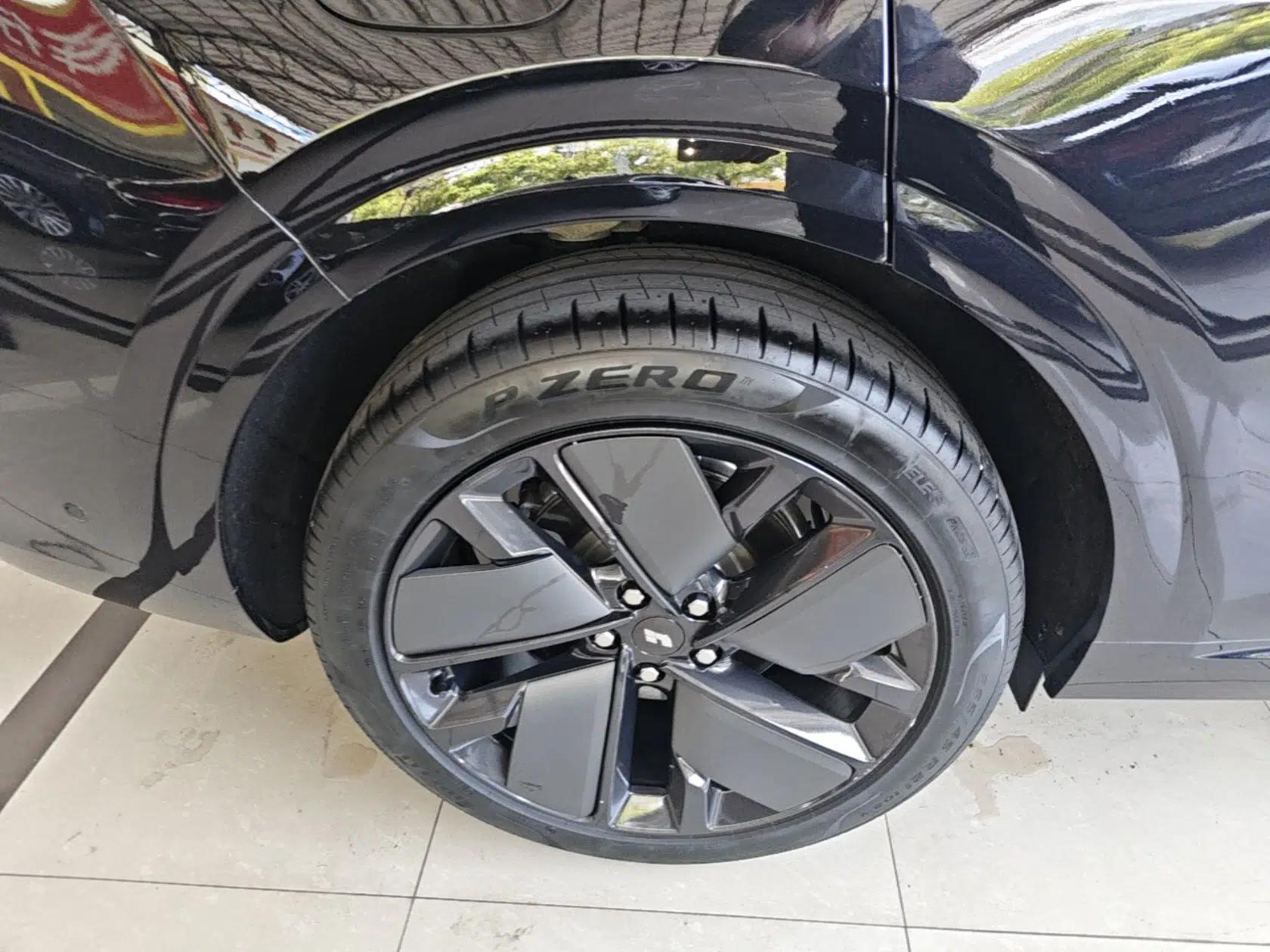 Li Auto L6 2025 Max Smart Refresh Edition — миниатюра 11