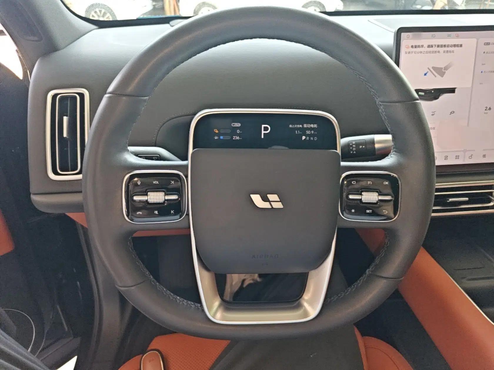 Li Auto L6 2025 Max Smart Refresh Edition — миниатюра 13