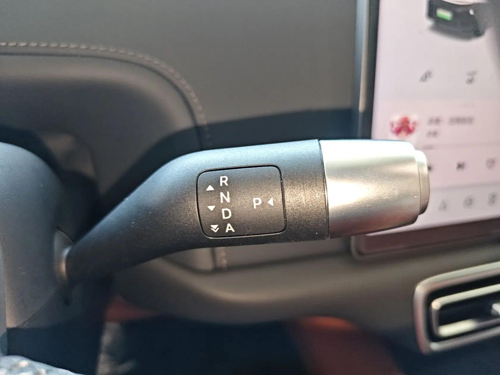 Li Auto L6 2025 Max Smart Refresh Edition — миниатюра 16
