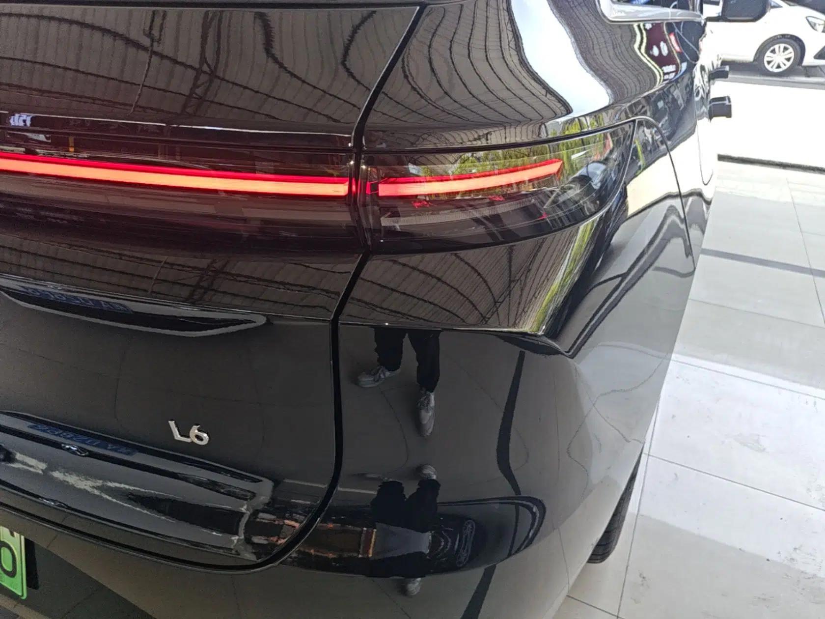 Li Auto L6 2025 Max Smart Refresh Edition — миниатюра 9