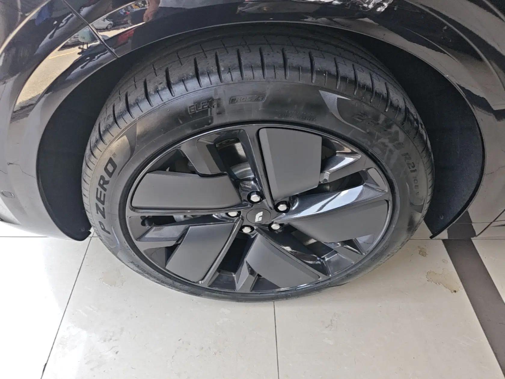 Li Auto L6 2025 Max Smart Refresh Edition — миниатюра 10