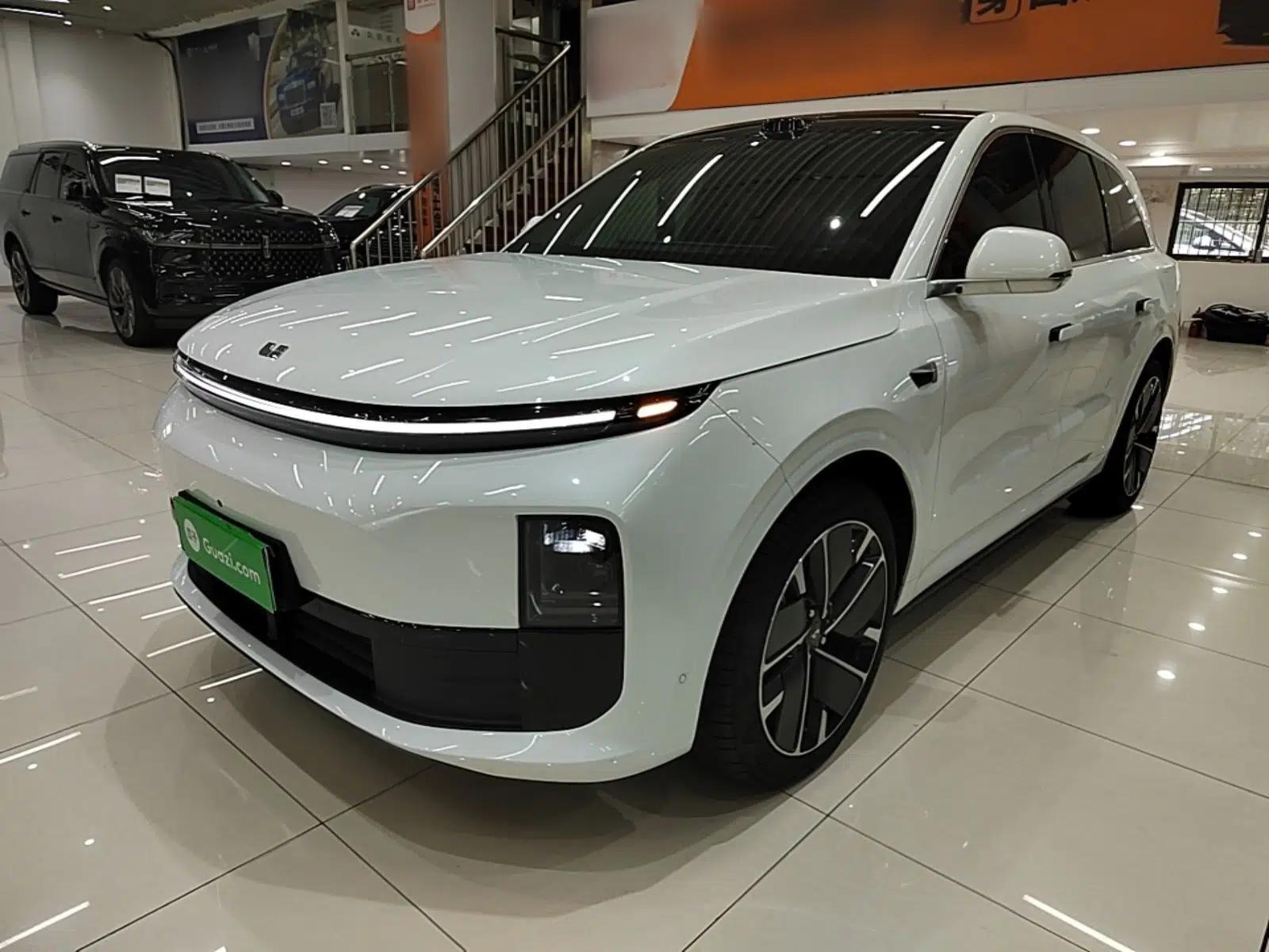 Li Auto L6 2025 Max Smart Refresh Edition — миниатюра 1