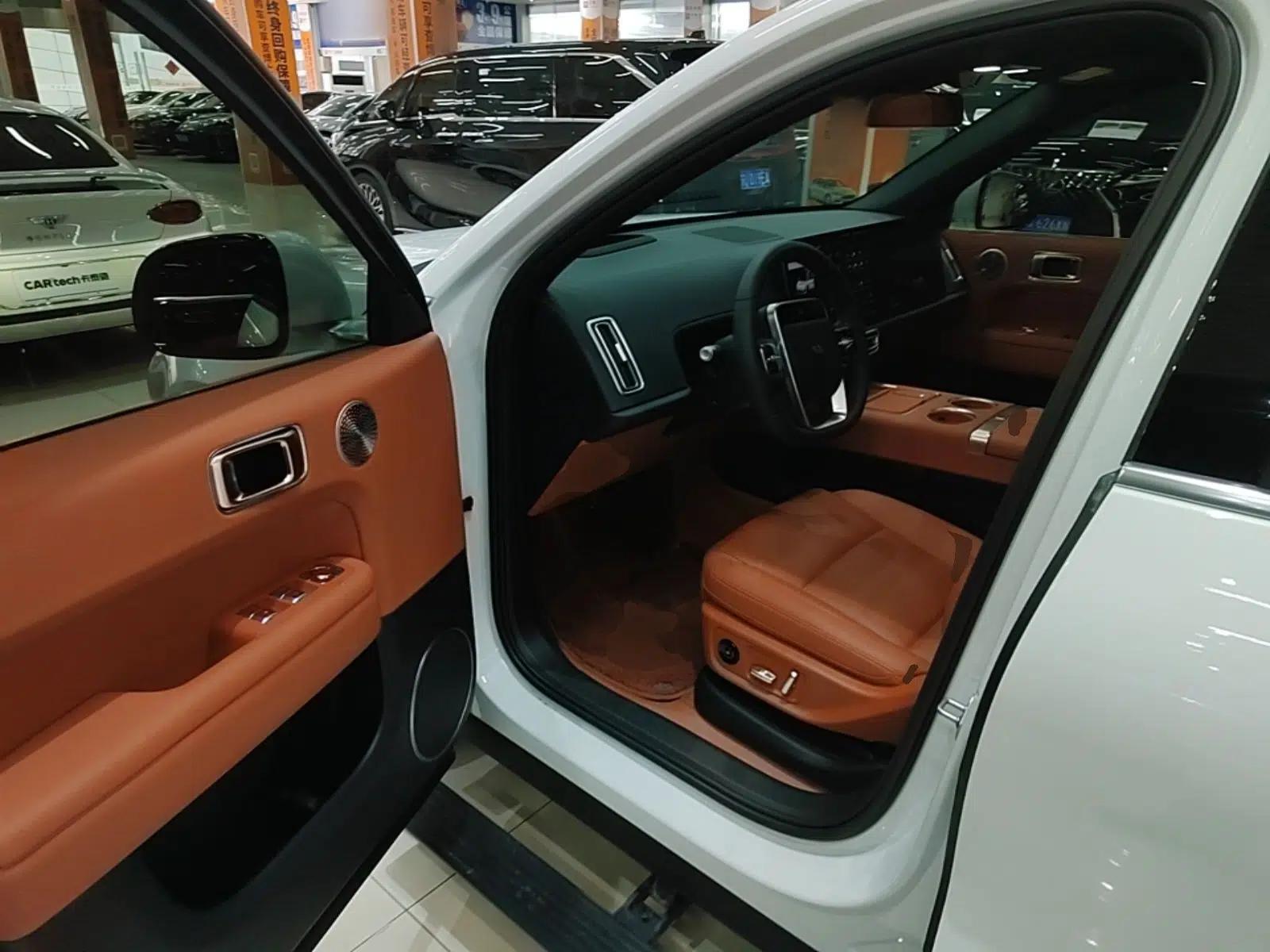 Li Auto L6 2025 Max Smart Refresh Edition — миниатюра 18