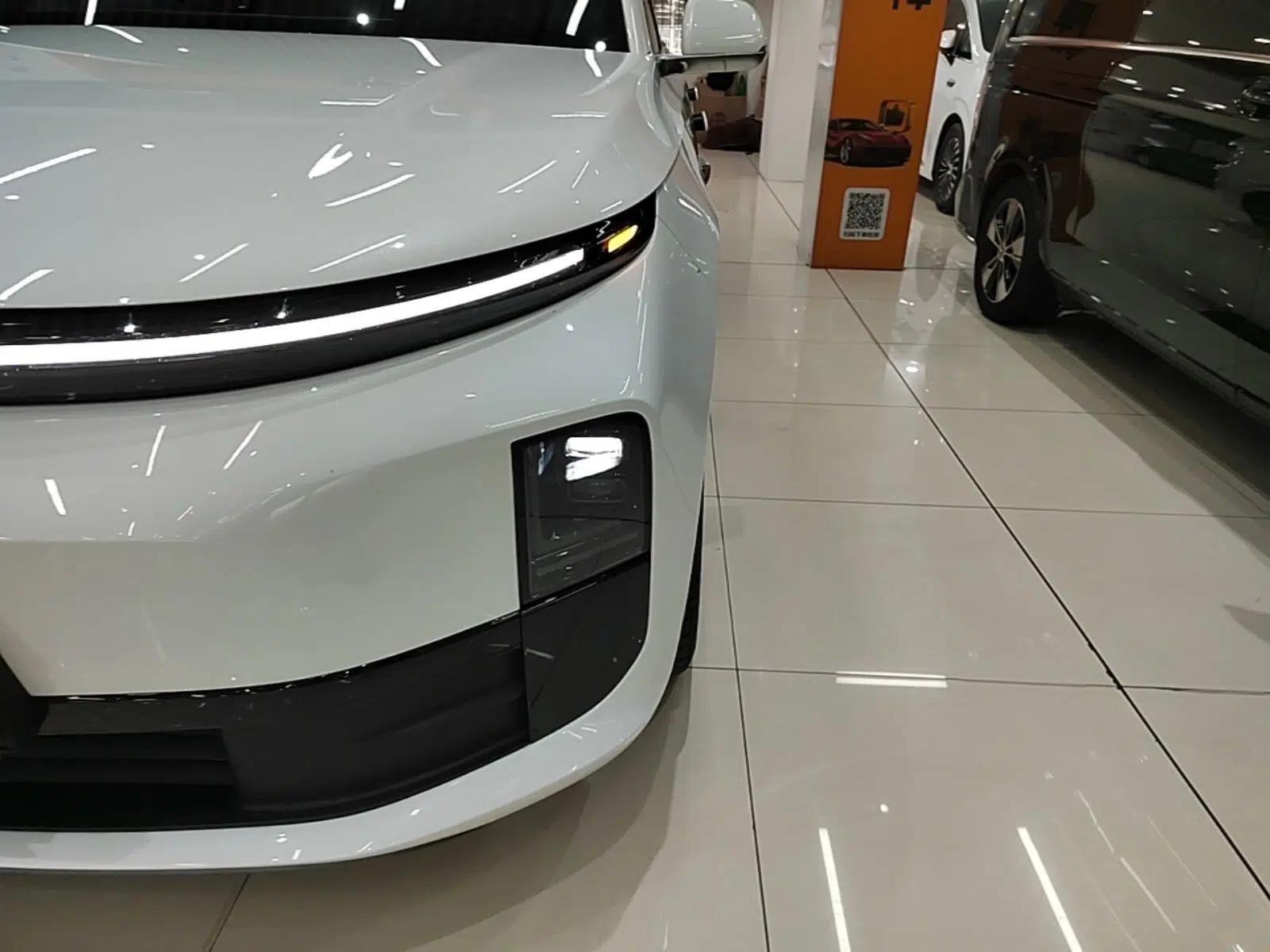 Li Auto L6 2025 Max Smart Refresh Edition — миниатюра 8