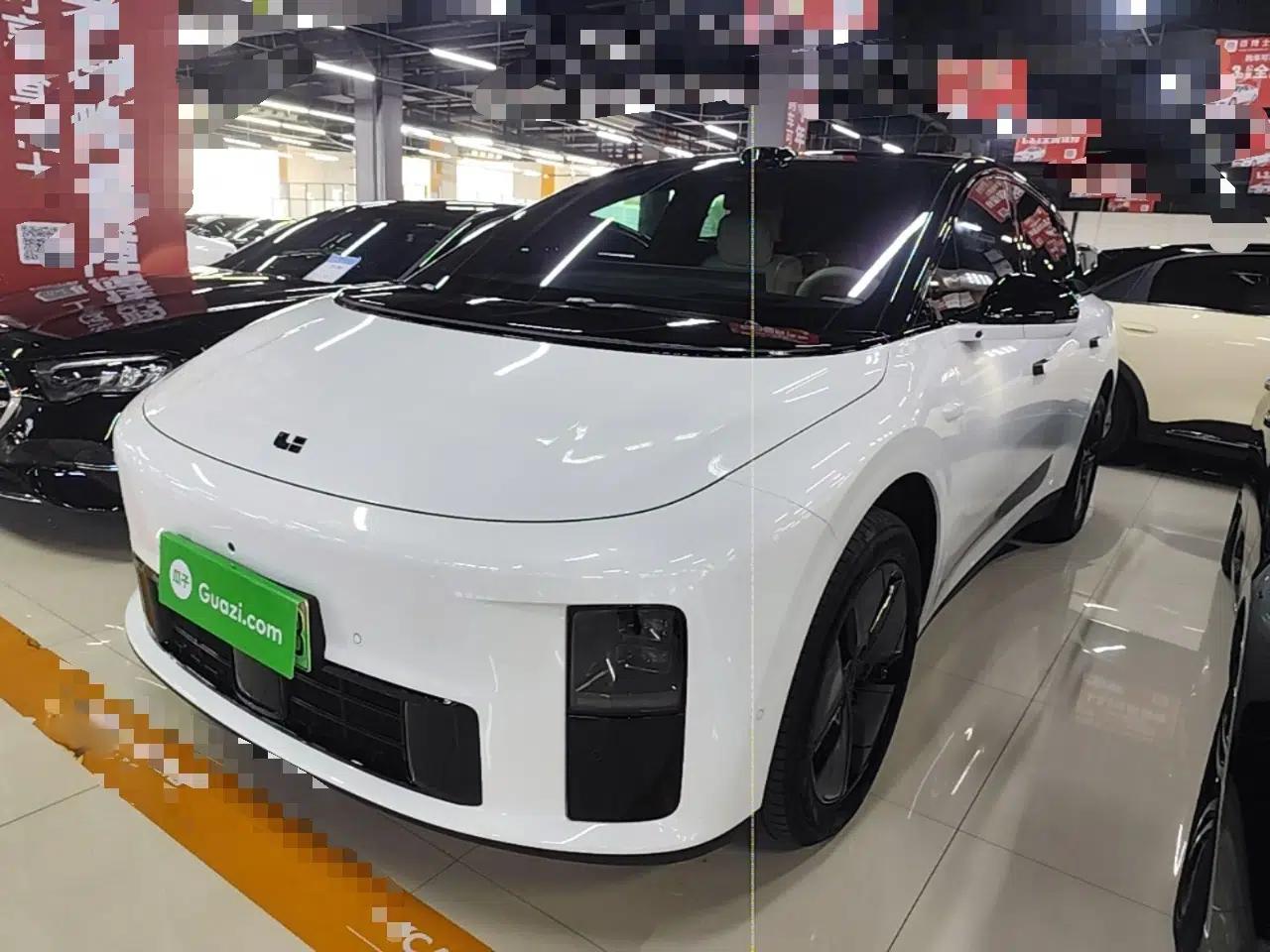 Li Auto i6 2025 Model Two-Wheel-Drive Standard Type — миниатюра 1