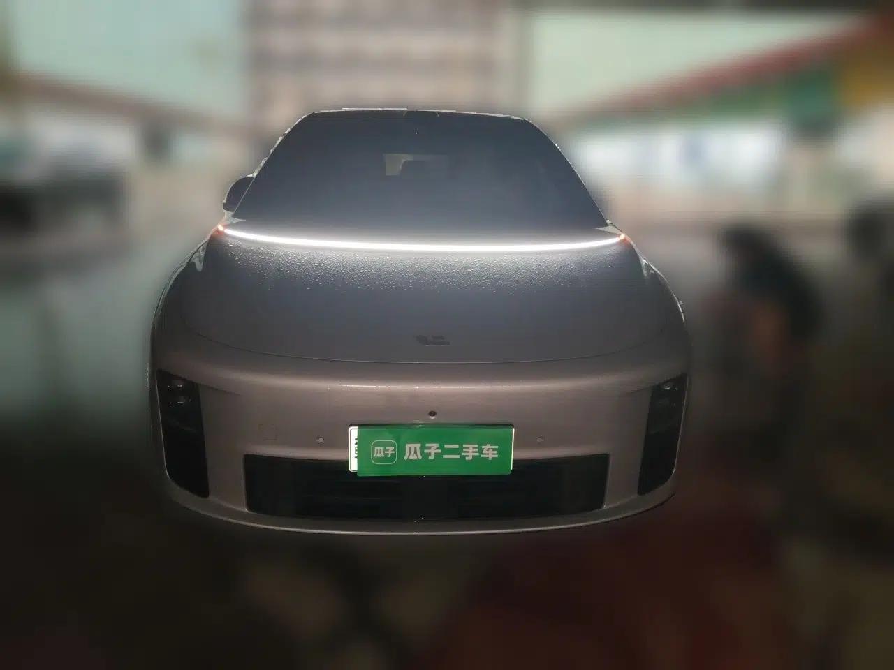 Li Auto i6 2025 Model Two-Wheel-Drive Standard Type — миниатюра 2