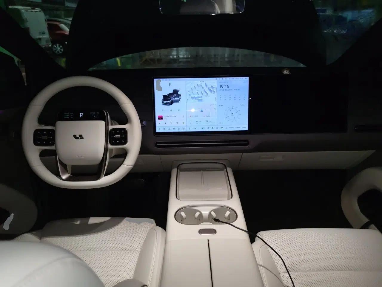 Li Auto i6 2025 Model Two-Wheel-Drive Standard Type — миниатюра 9