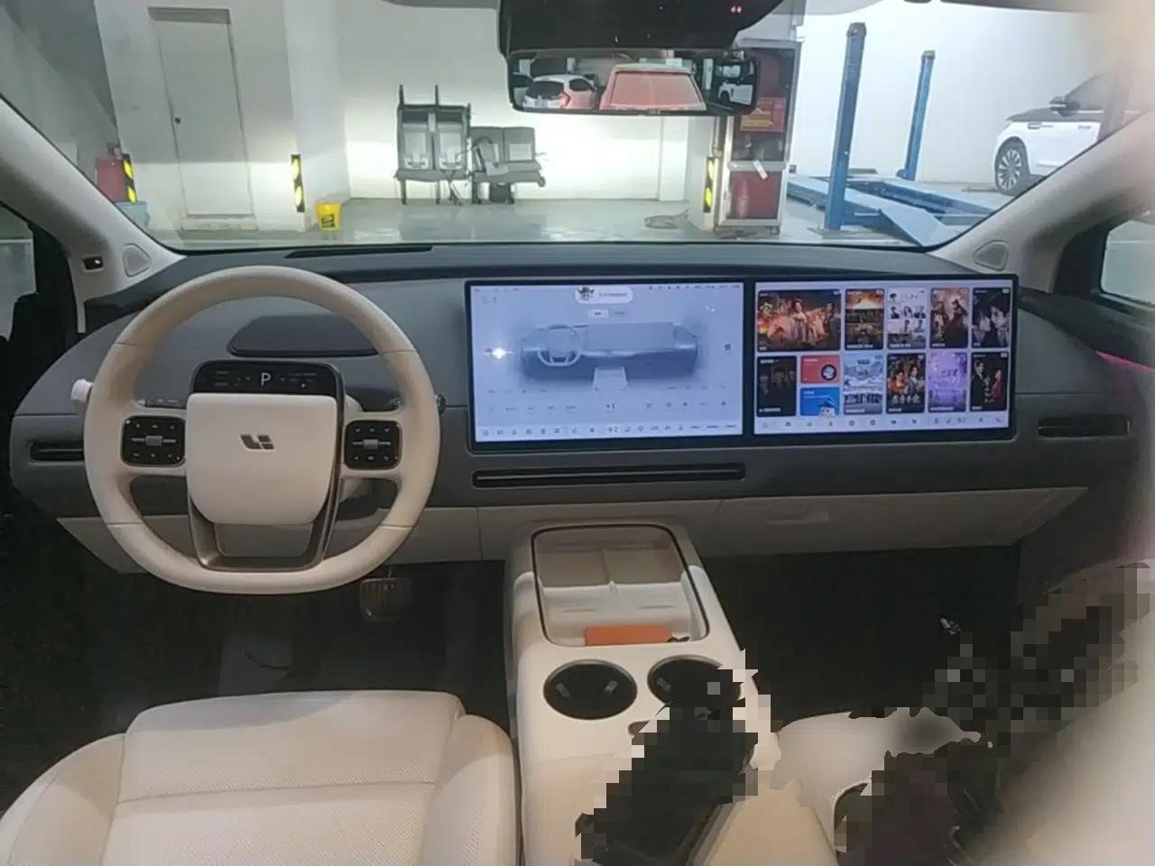 Li Auto i8 2025 Model Standard Version — миниатюра 12