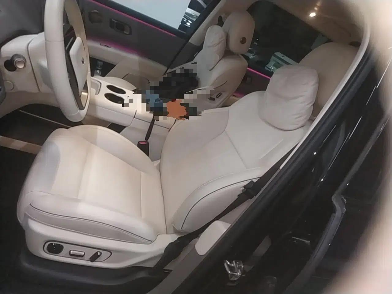Li Auto i8 2025 Model Standard Version — миниатюра 17