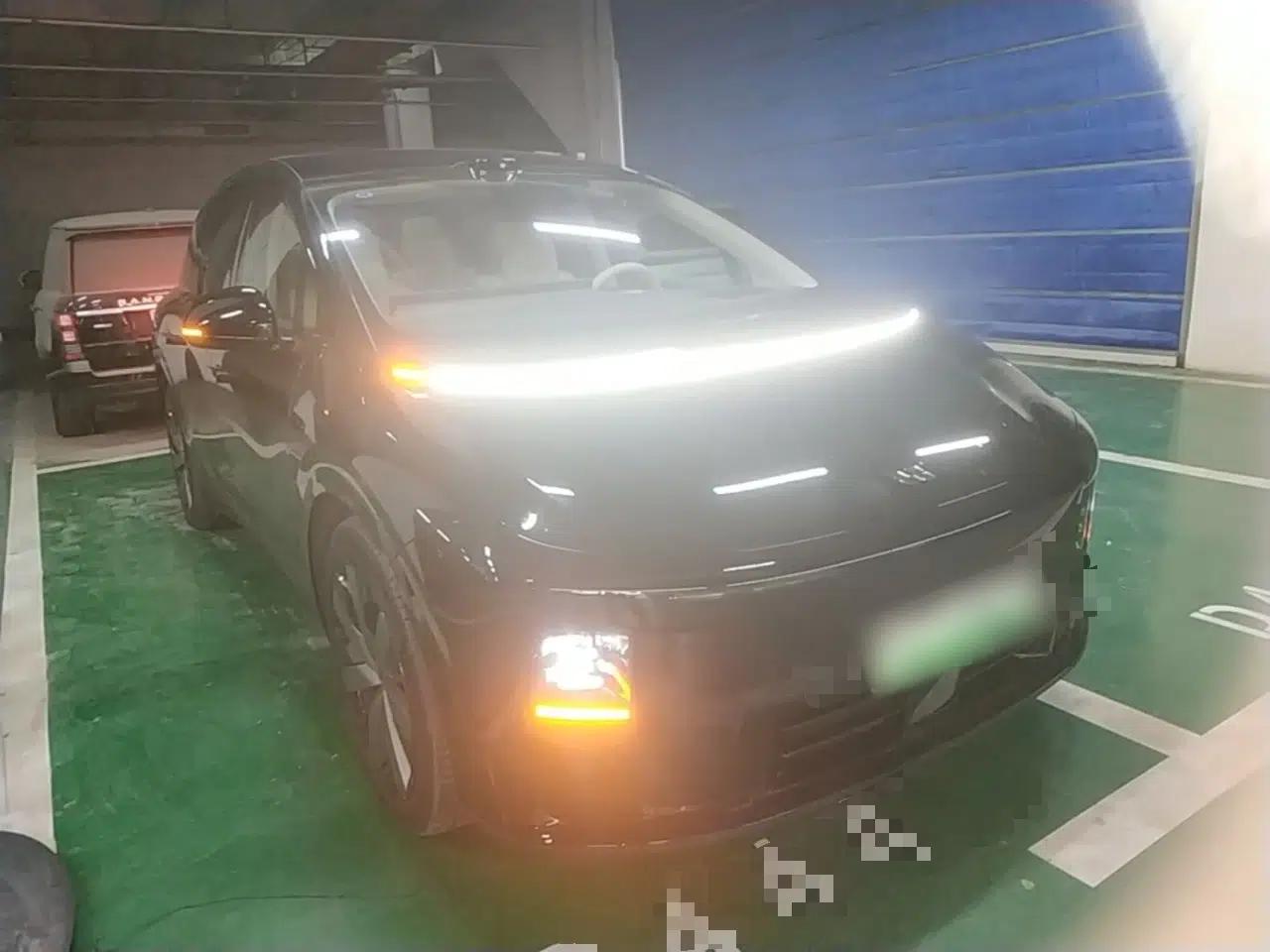 Li Auto i8 2025 Model Standard Version — миниатюра 3