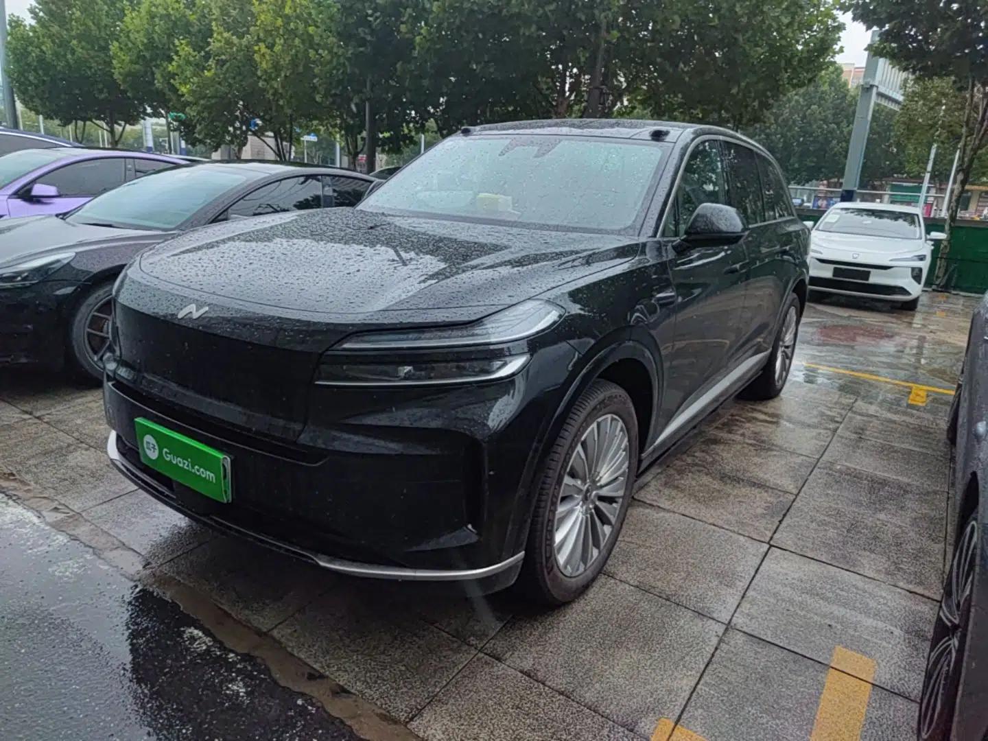 ONVO Luxeed L90 2025 Model—Ultra Six-Seater Version — миниатюра 1