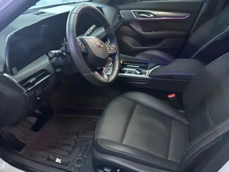 2024 Cadillac CT5 28T Luxury Pro — миниатюра 11