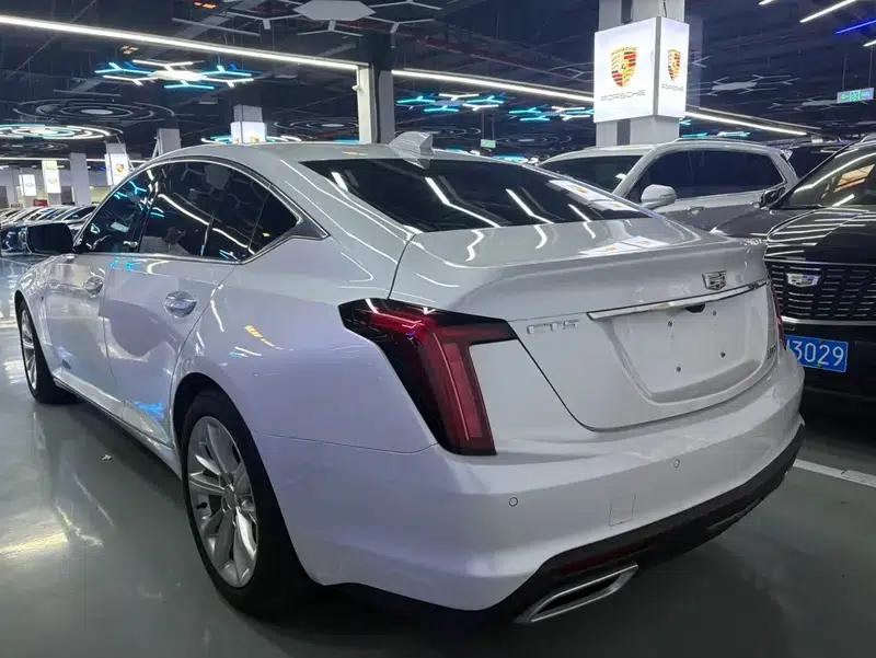 2024 Cadillac CT5 28T Luxury Pro — миниатюра 4