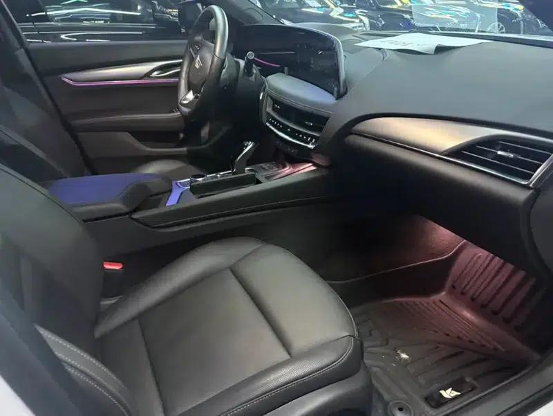 2024 Cadillac CT5 28T Luxury Pro — миниатюра 7