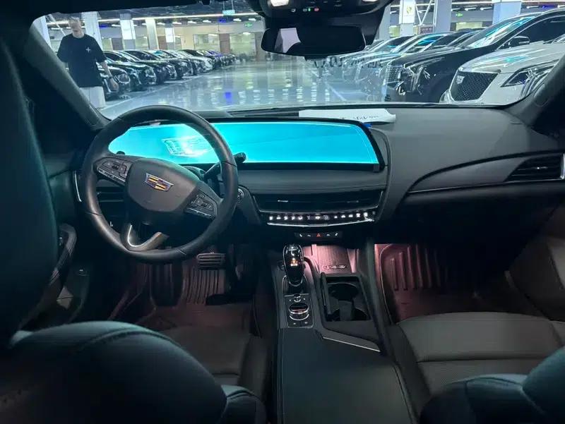 2024 Cadillac CT5 28T Luxury Pro — миниатюра 8