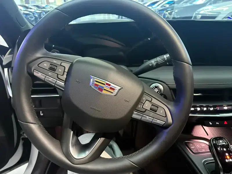 2024 Cadillac CT5 28T Luxury Pro — миниатюра 10