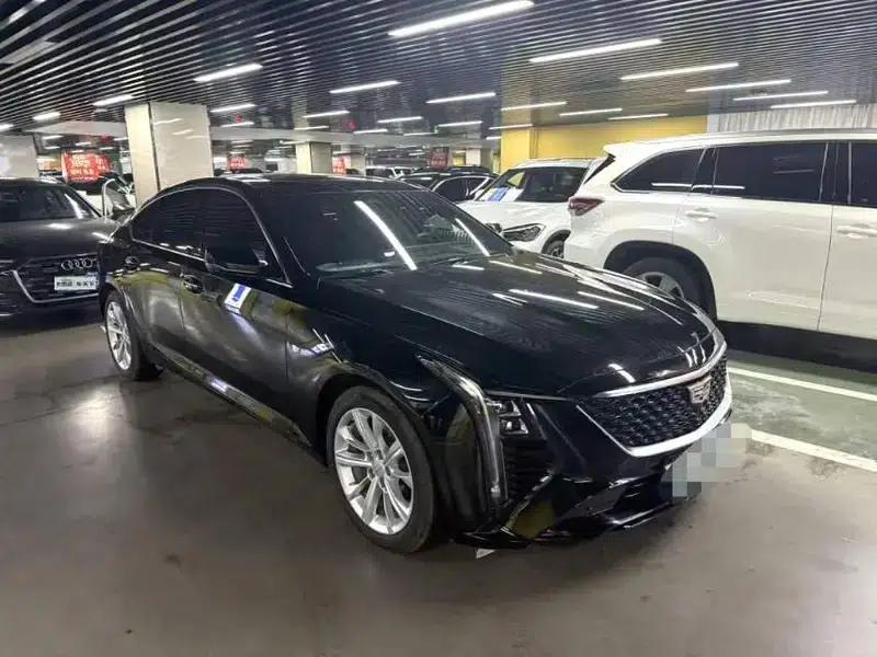2024 Cadillac CT5 28T Luxury Pro — миниатюра 3