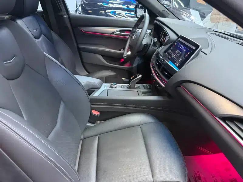 2022 Cadillac CT5 28T Luxury — миниатюра 12