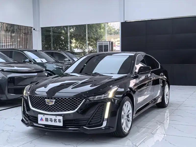 2022 Cadillac CT5 28T Luxury Standard Edition — миниатюра 1