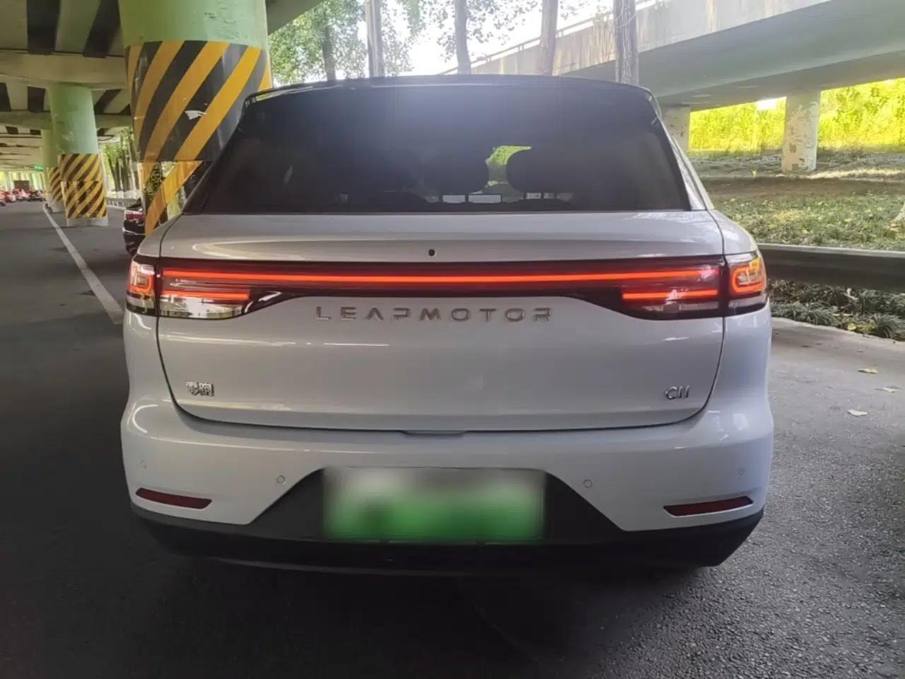 Leapmotor C11 2026 All-Electric 640 LiDAR Prestige Edition — миниатюра 5