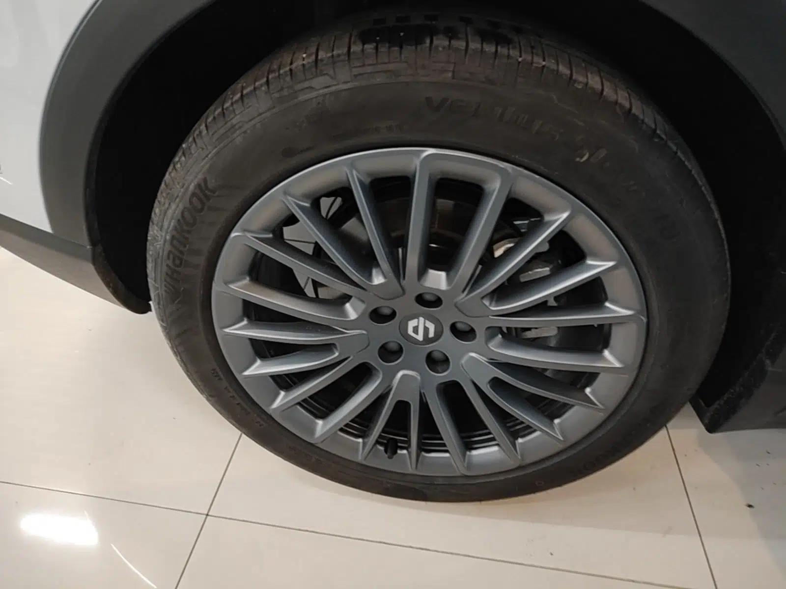 Leapmotor C11 2024 All-Electric 580 Luxury Edition — миниатюра 11