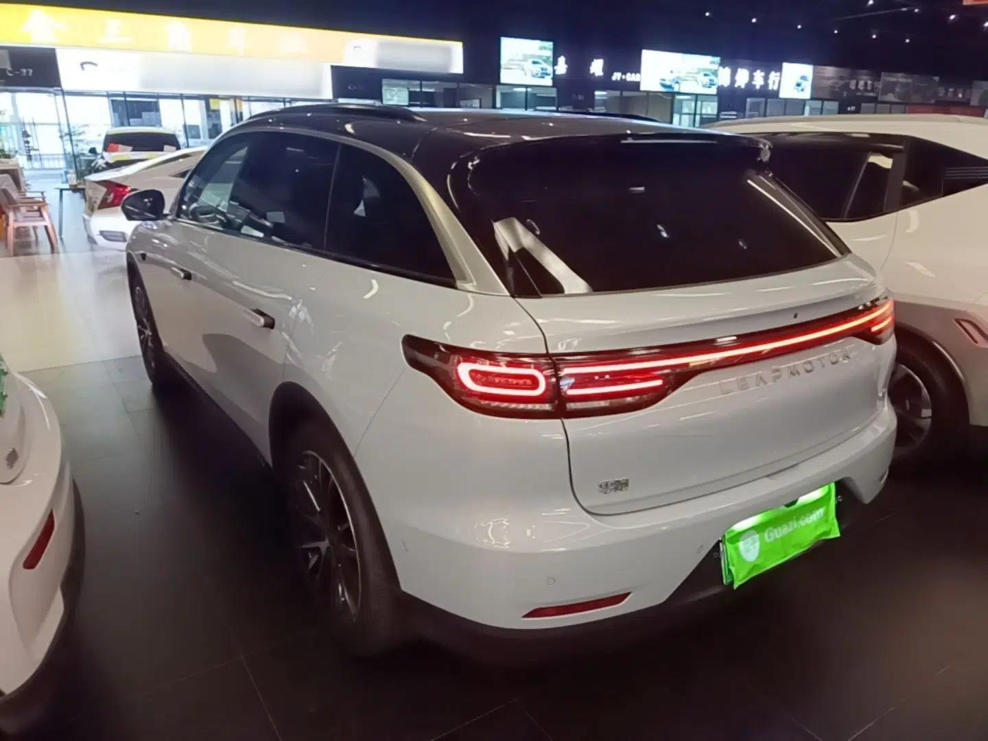 Leapmotor C11 2026 All-Electric 640 LiDAR Prestige Edition — миниатюра 4