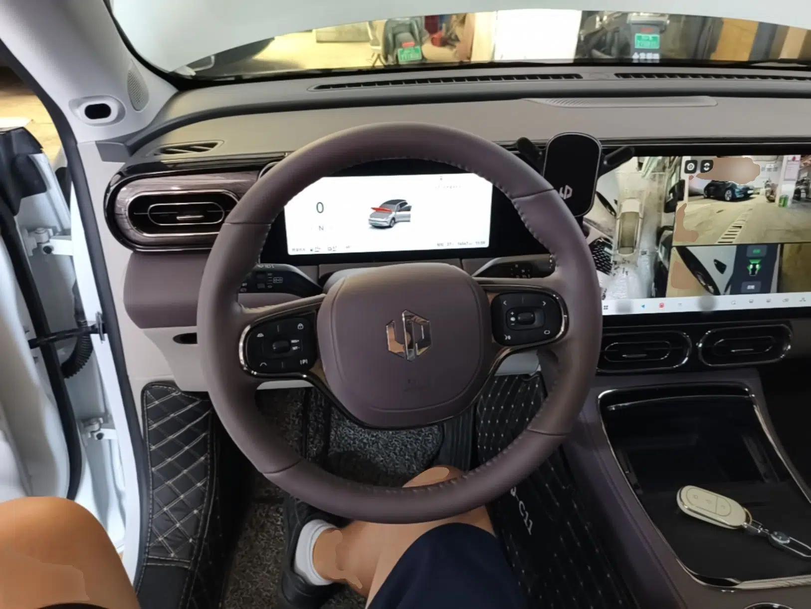 Leapmotor C11 2024 Range-Extended 300 Luxury Edition — миниатюра 13