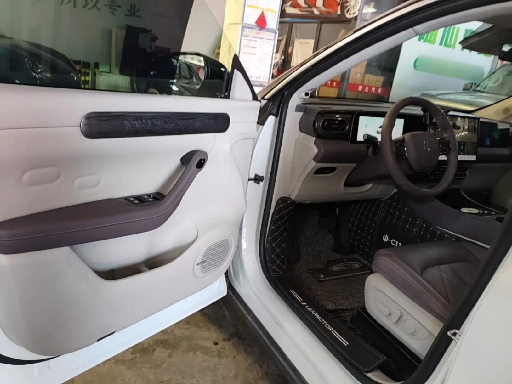 Leapmotor C11 2024 Range-Extended 300 Luxury Edition — миниатюра 18