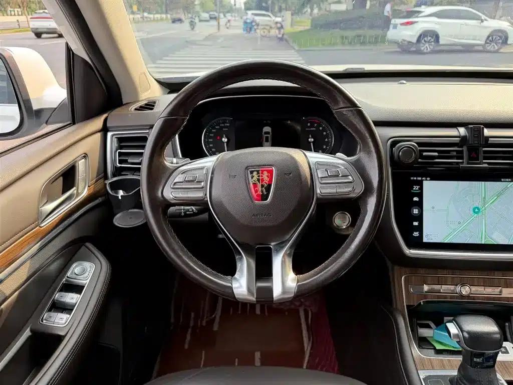 Roewe RX8 2019 30T Intelligent Connected 4WD Super Flagship Edition — миниатюра 14