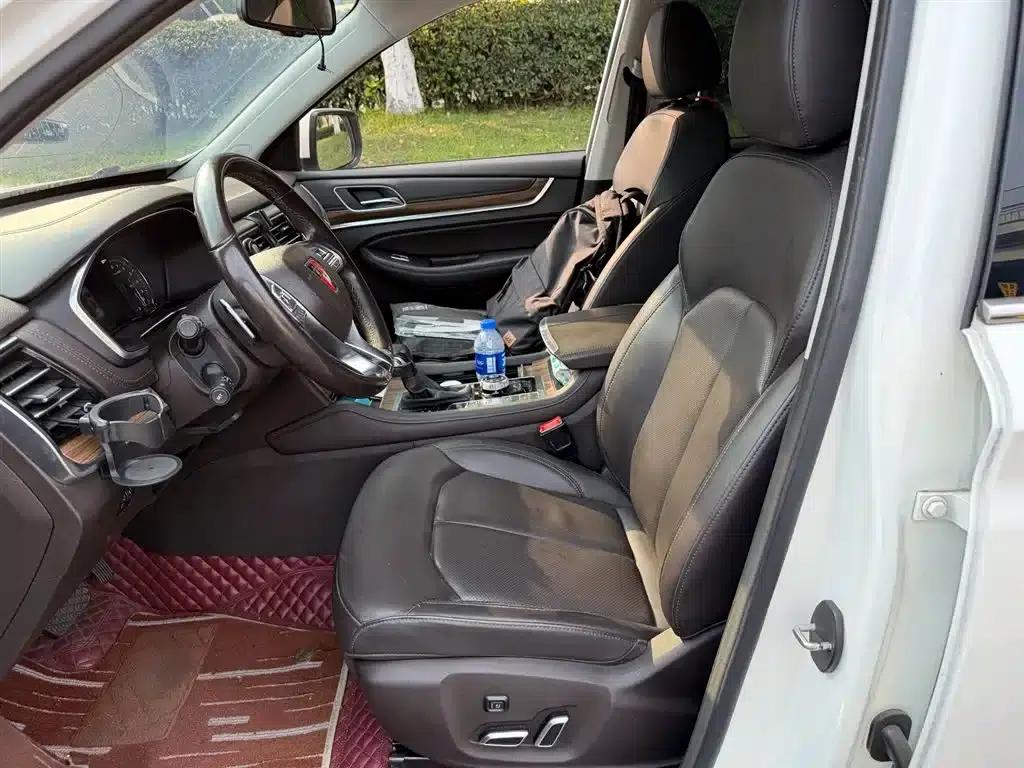 Roewe RX8 2019 30T Intelligent Connected 4WD Super Flagship Edition — миниатюра 8