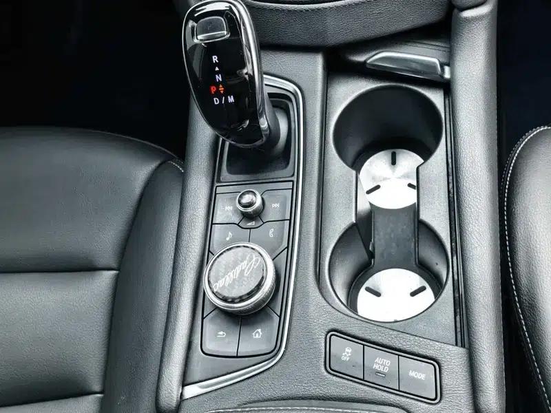 Cadillac XT5 2022 2.0T AWD Luxury — миниатюра 13
