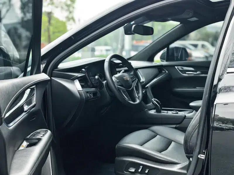 Cadillac XT5 2022 2.0T AWD Luxury — миниатюра 14