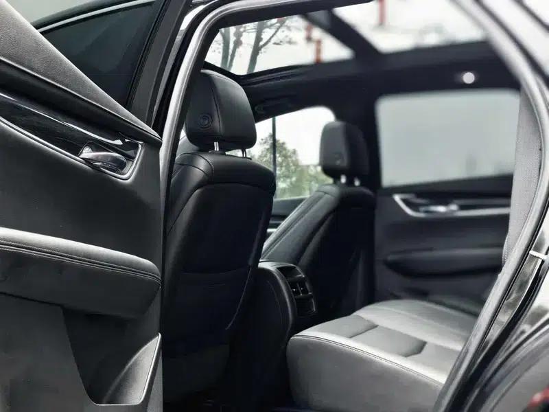 Cadillac XT5 2022 2.0T AWD Luxury — миниатюра 15