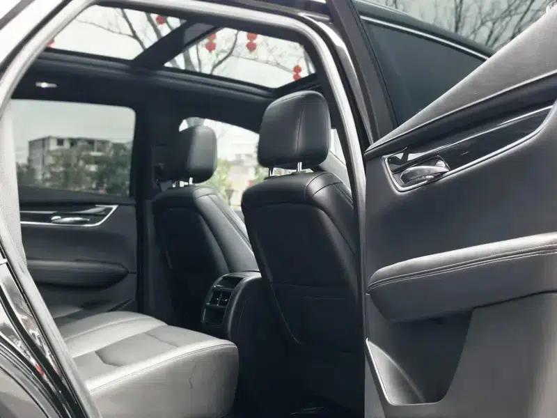 Cadillac XT5 2022 2.0T AWD Luxury — миниатюра 18