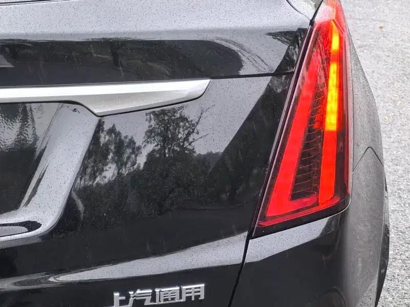 Cadillac XT5 2023 2.0T 2WD Fashion Edition — миниатюра 12