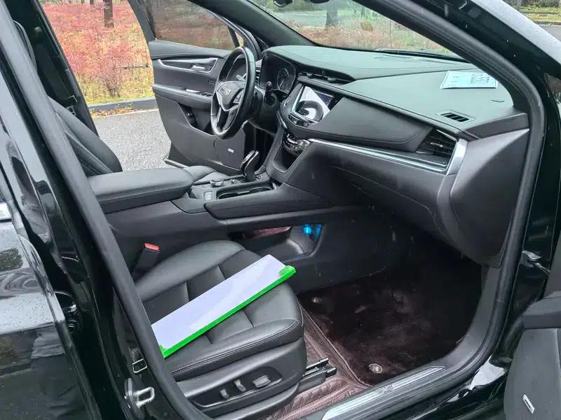 Cadillac XT5 2023 2.0T 2WD Fashion Edition — миниатюра 24