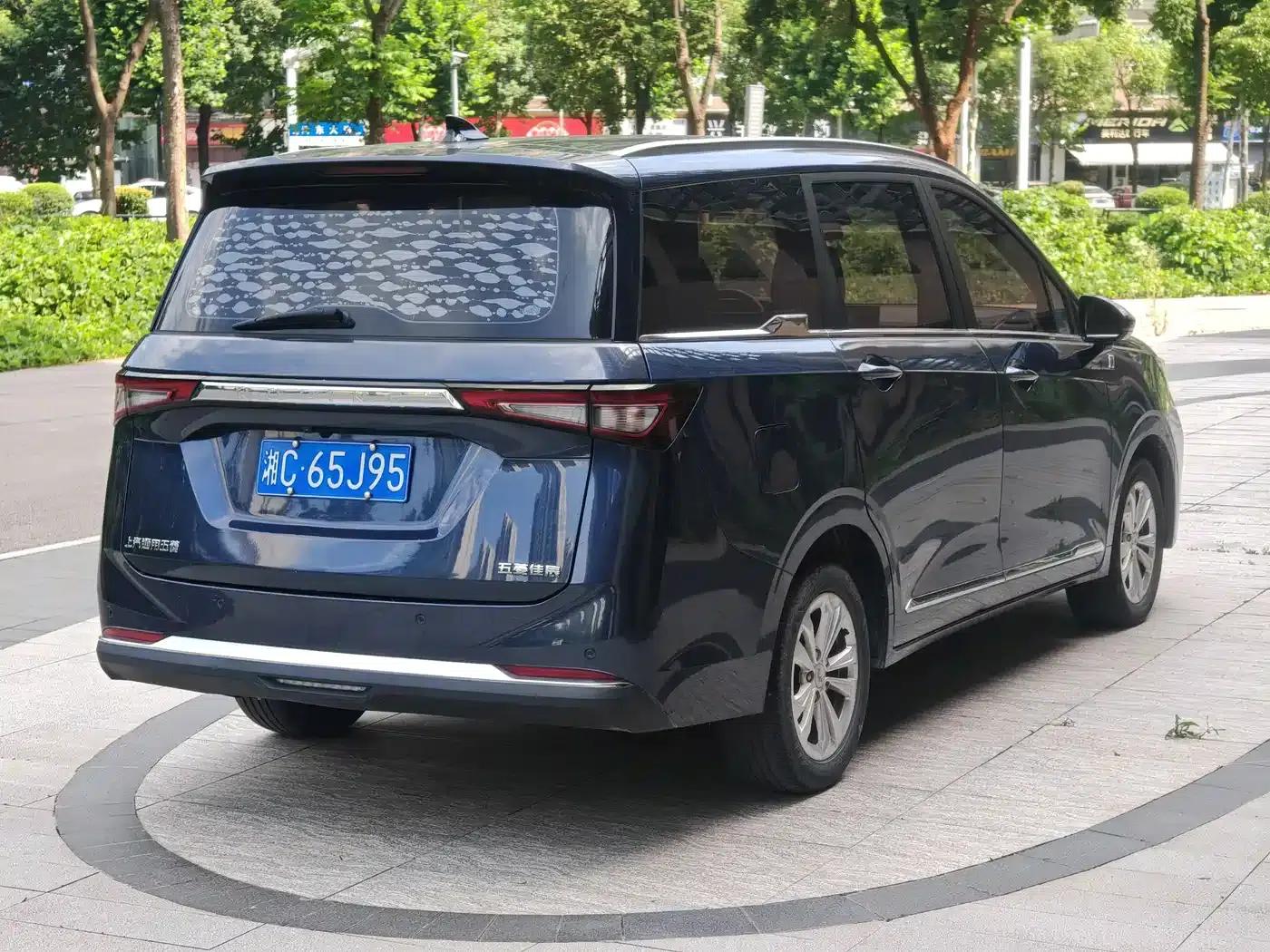 Wuling Jiachen 2022 1.5T CVT Smart Luxury Edition — миниатюра 9